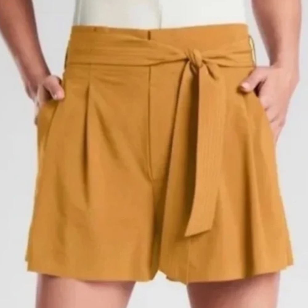 Athleta Women's Athletic Shorts in Mustard Yellow